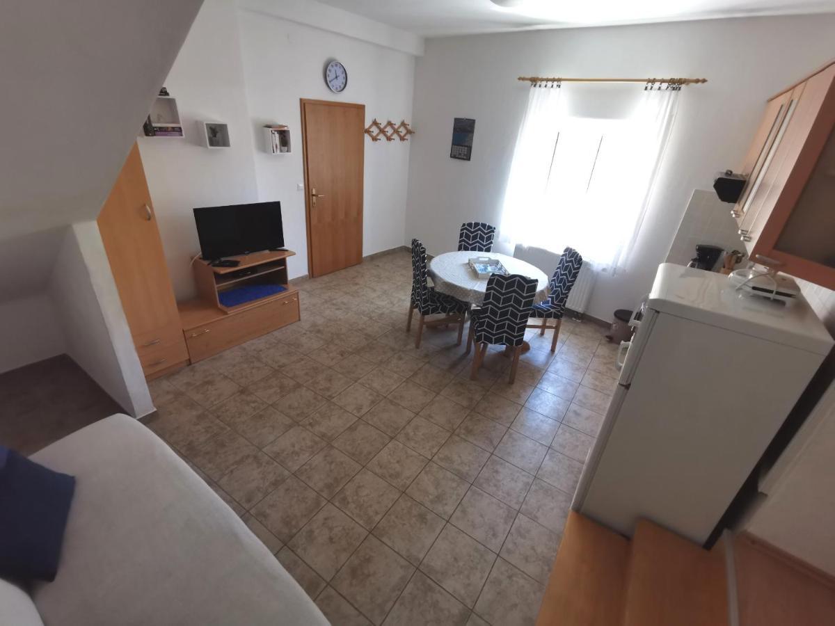 Apartman Pod Forticu フヴァル エクステリア 写真